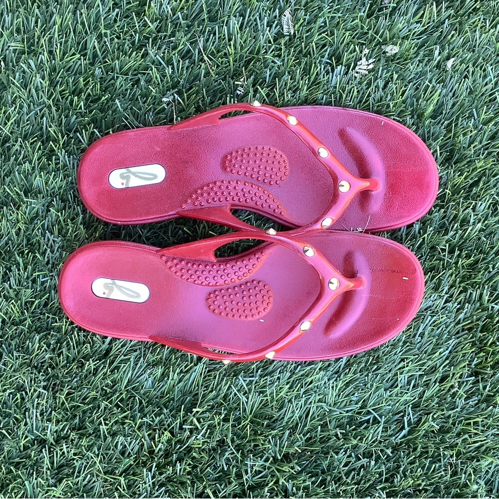 Vibrant Red Thong Sandals with Textured Footbed